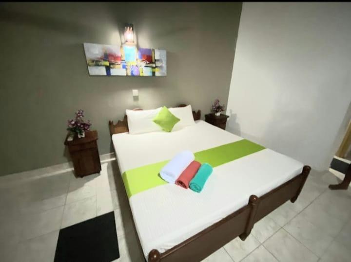 Blue Bell Hotel Negombo Esterno foto
