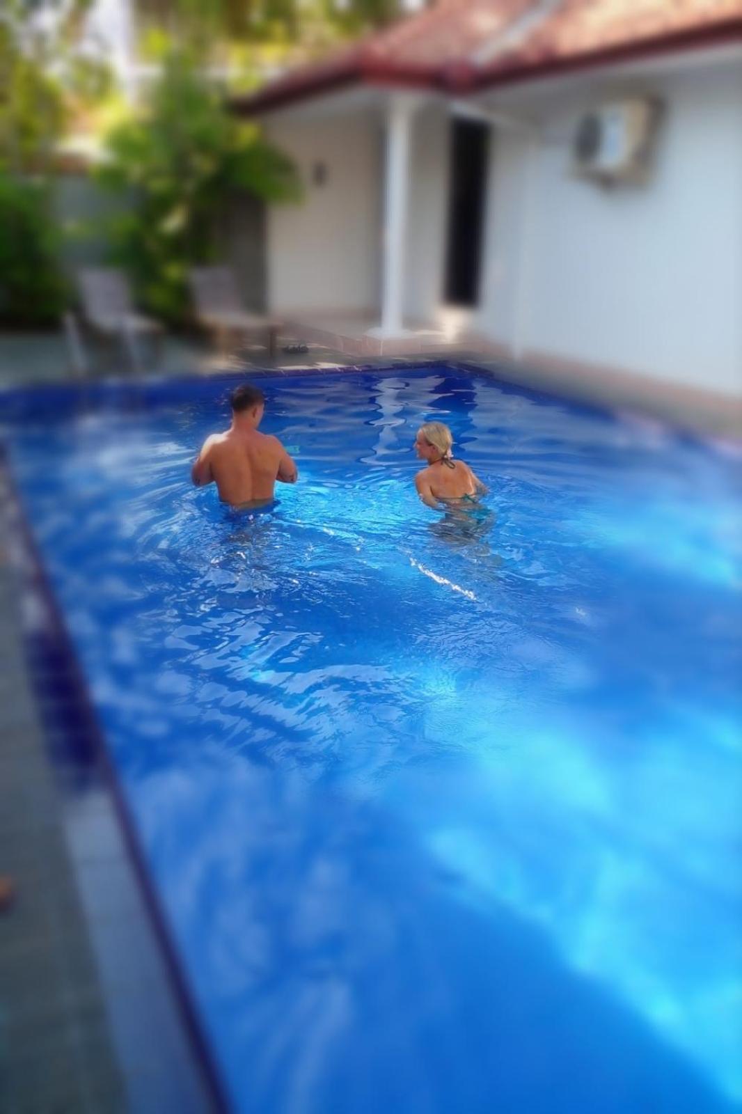 Blue Bell Hotel Negombo Esterno foto